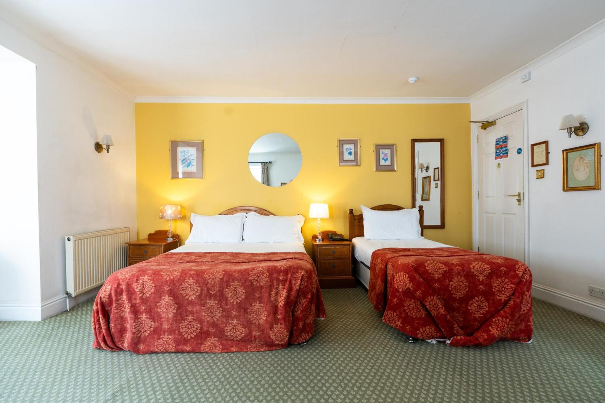Hotel Tyacks