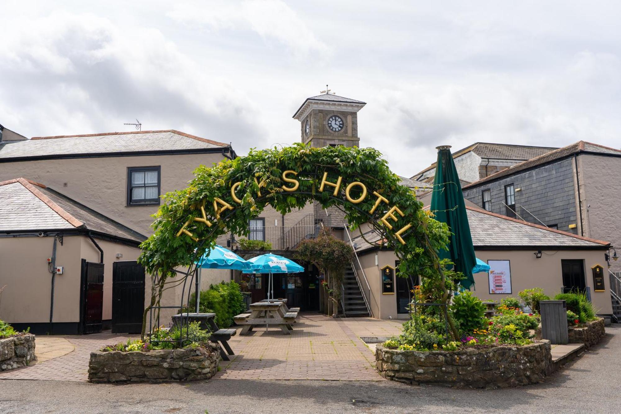 Tyacks Hotel Camborne